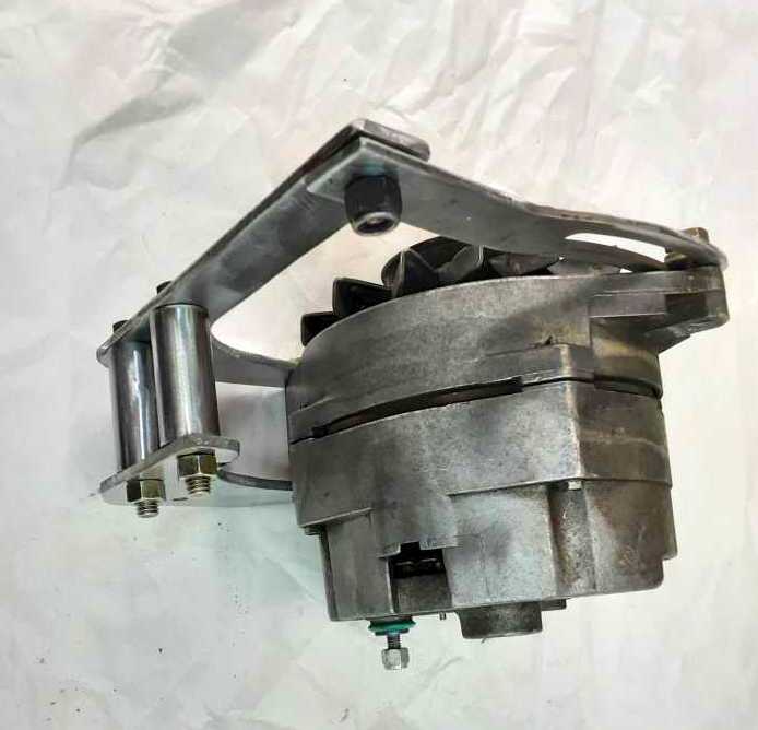 685 112021 Alternator mount with alternator.jpg