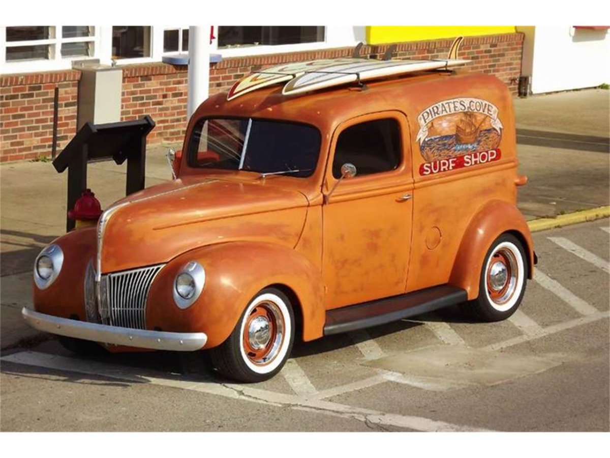 6970239-1940-ford-custom-delivery-std.jpg