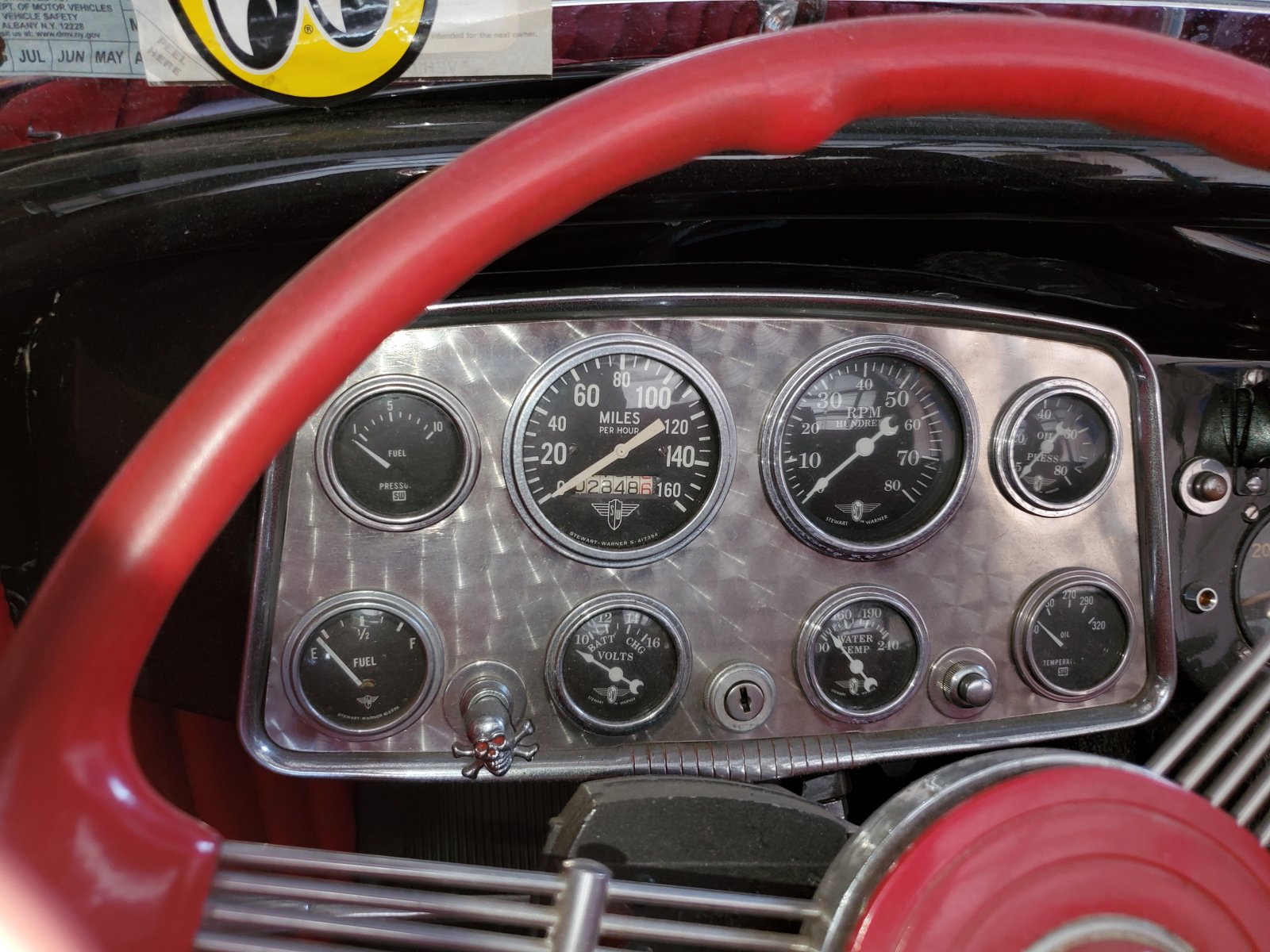 7 1932 Roadster Gauges.JPG