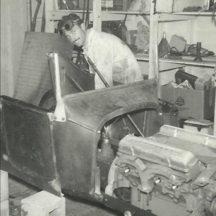 7 Don-Brusseau-rebuilding-T-Bucket.jpg