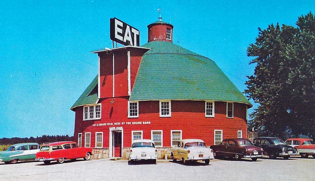 7 The-Round-Barn-Restaurant-1950s.jpg