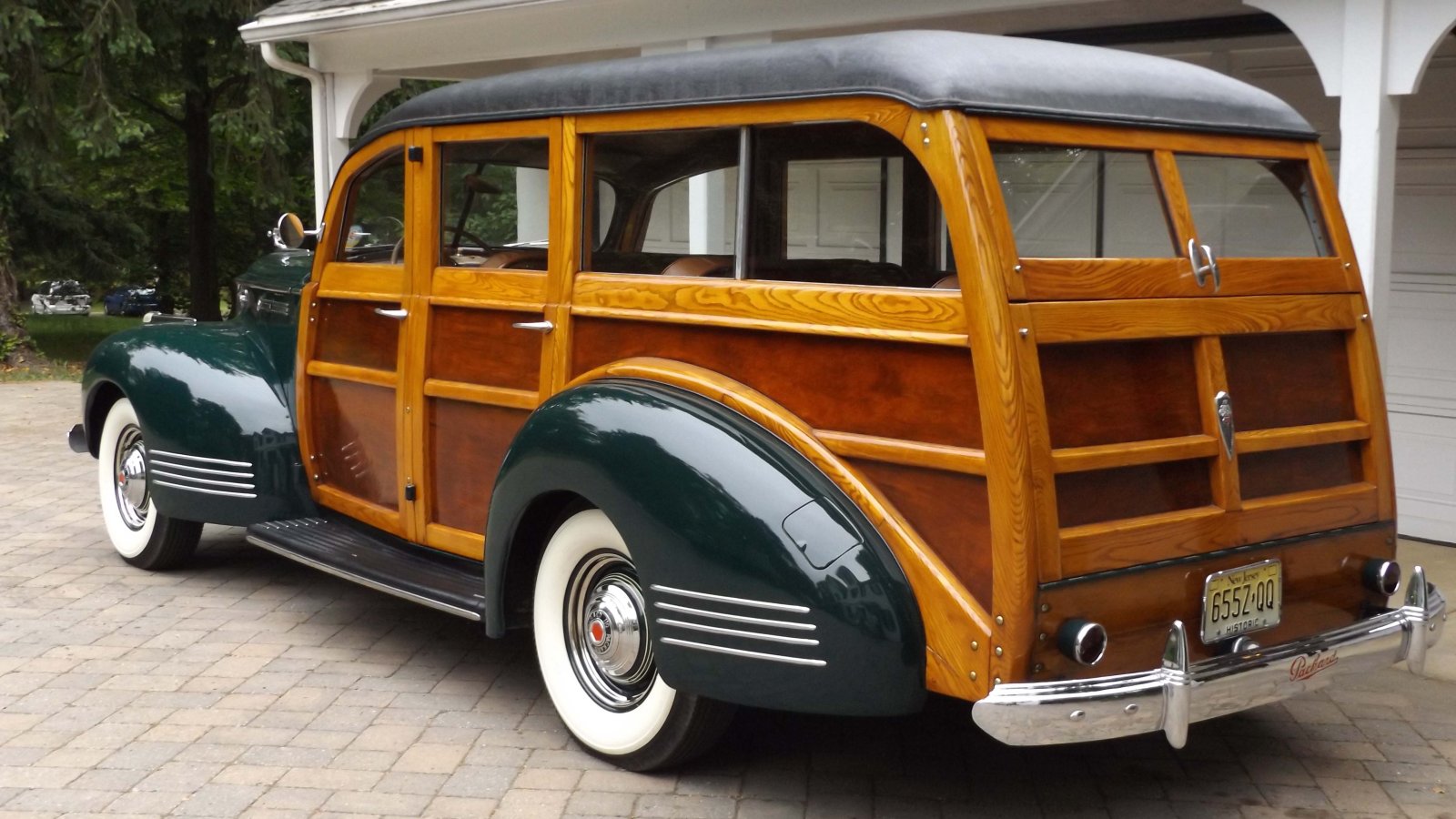 772572-1941-packard-110-station-wagon-woodie-classic-old-vintage-retro-original-usa-02.jpg