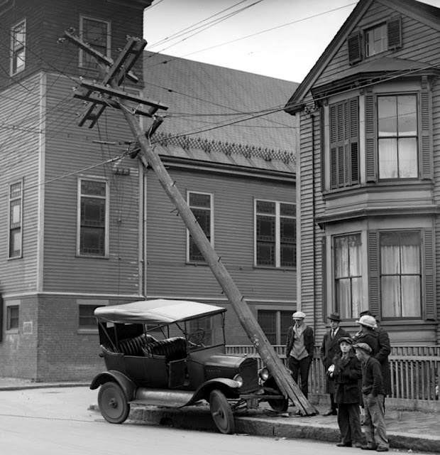 7867e4053ca4af27df33262007eb40d5--utility-pole-boston-public.jpg