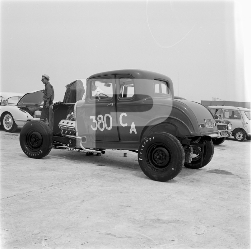 792698scr_wm_4fb1fa782e89830.jpg