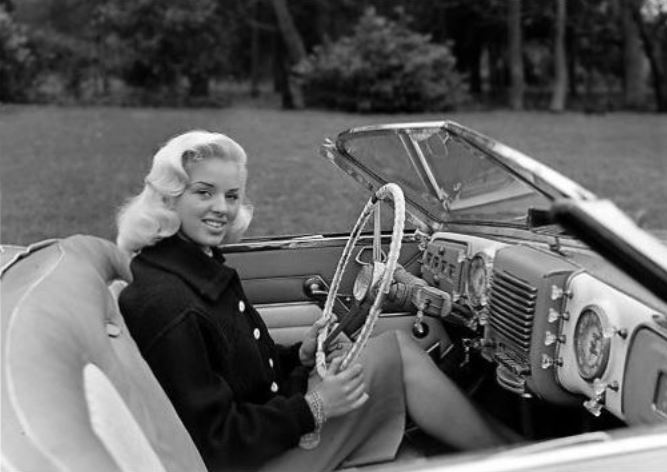 8 Diana Dors.JPG