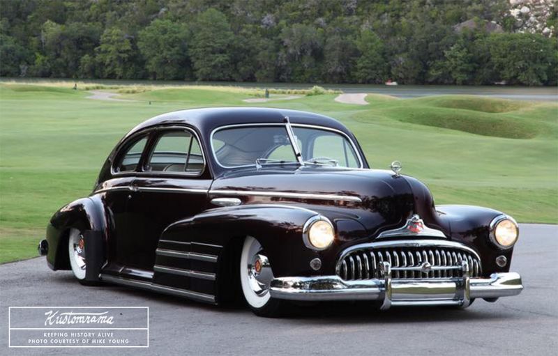 800px-Mike-young-1948-buick-special-sedanette-low-rider-mild-custom3.jpg