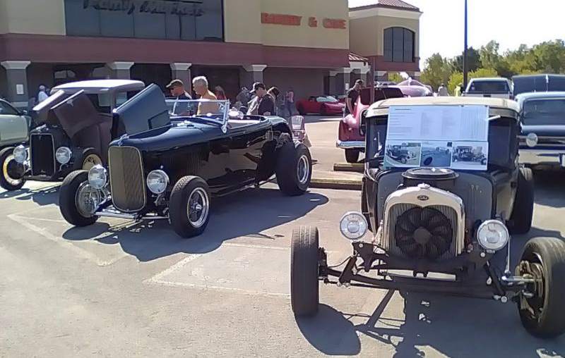 808 092422 Kurt at car show next to a finished 32 roadster.jpg