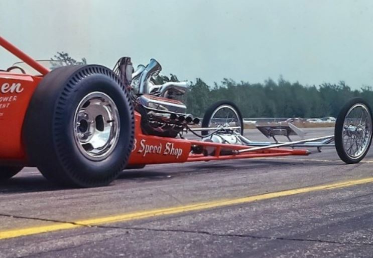A & B Speed Shop 3 int.JPG