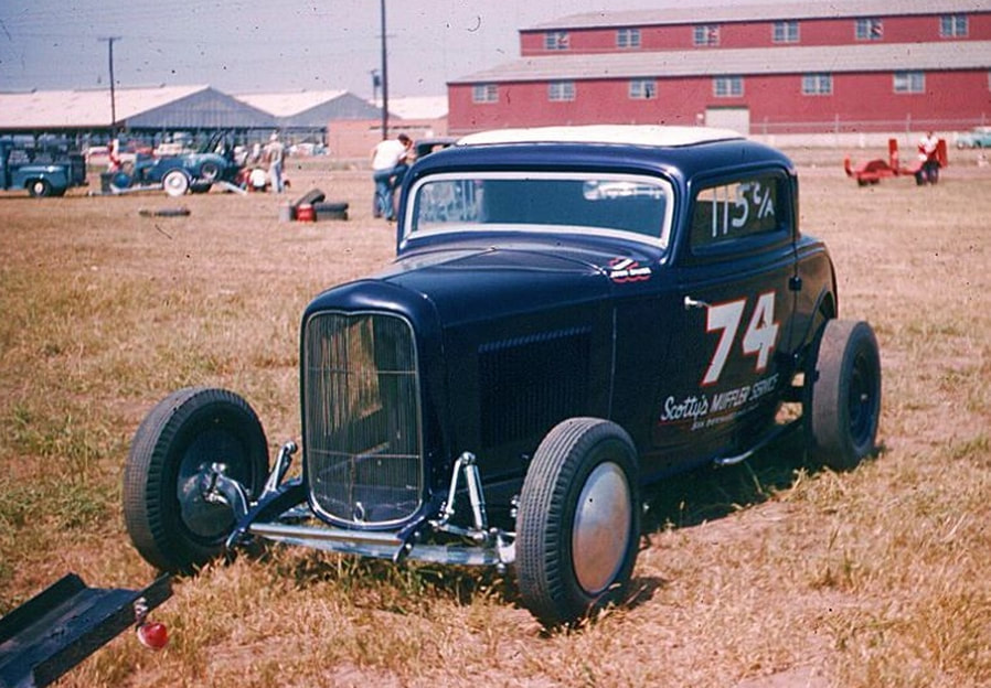 A chopped '32 Ford 3-window coupe..jpg