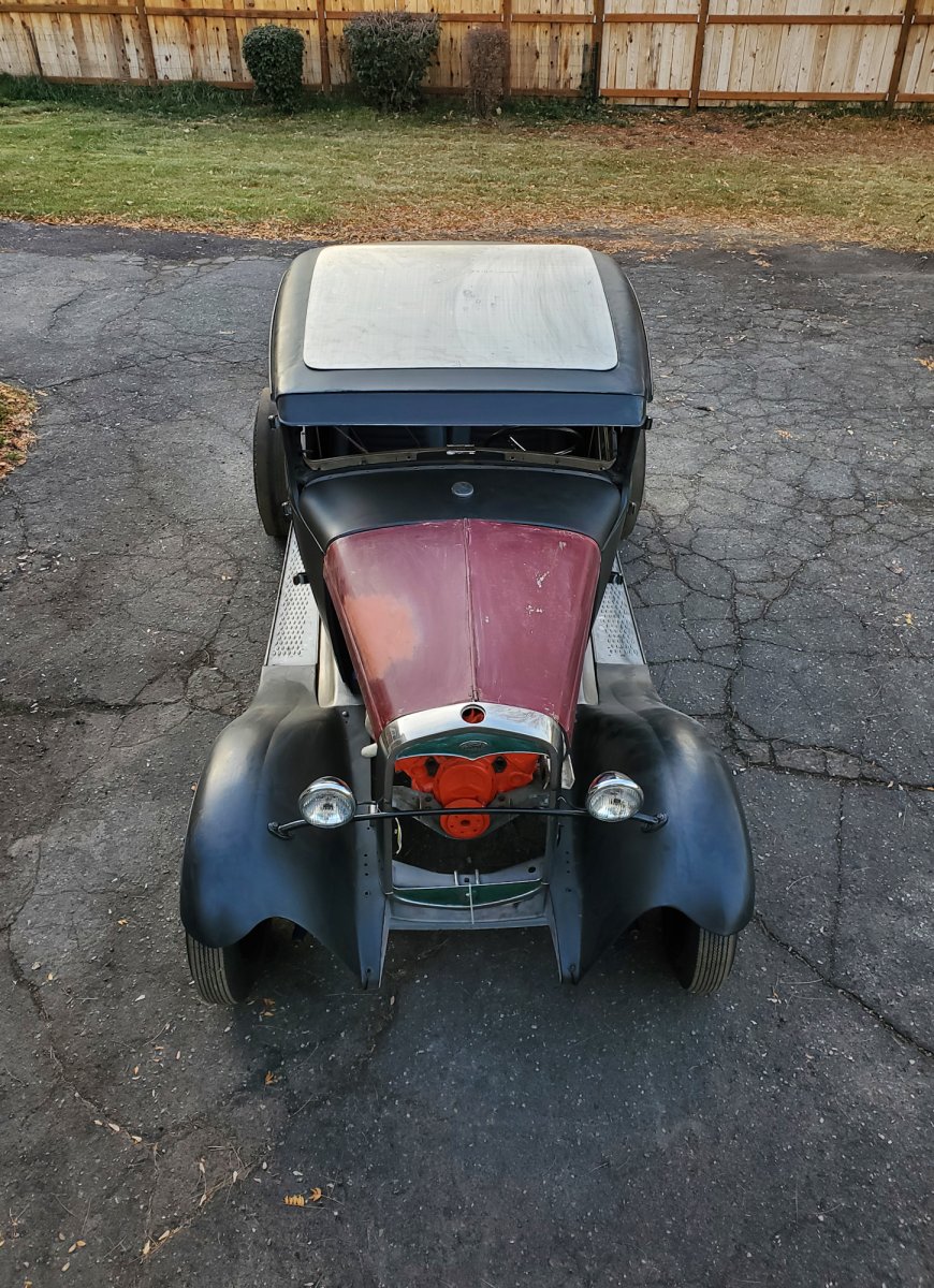 A Coupe w Roof Insert Front From Above.jpg