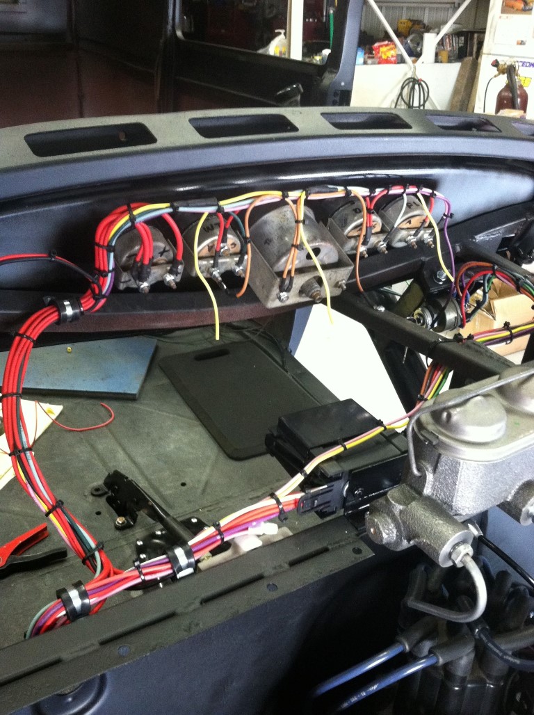 A dash harness.jpg