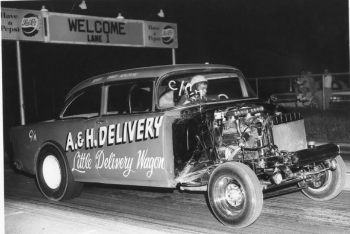 A & H Deliveery Little delivery wagon.JPG