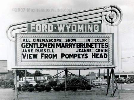 A01_^1955_ORIGINAL_MARQUEE_PHOTO_COPYRIGHT_MICHIGANDRIVEINS.COM.JPG