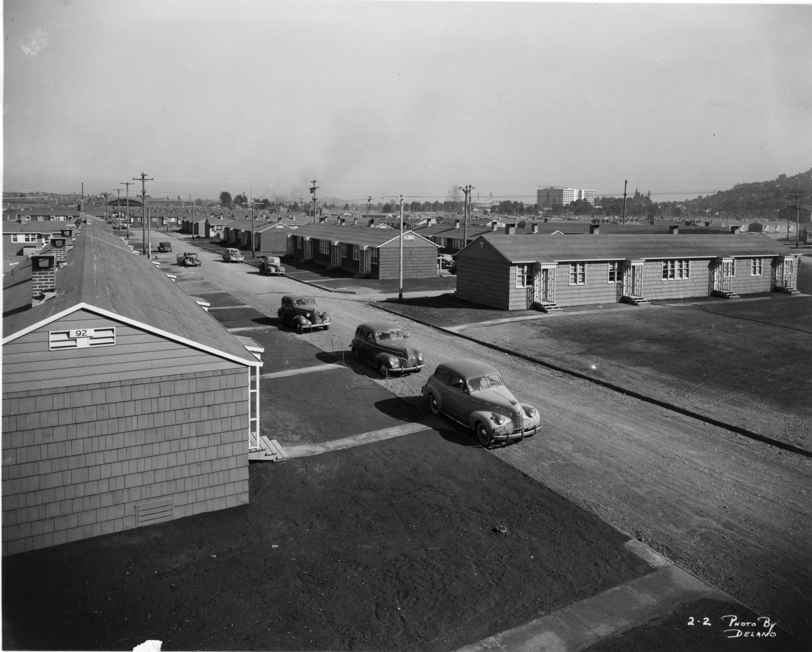 a2001-025-265-guilds-lake-courts-housing-units-c1942.jpg