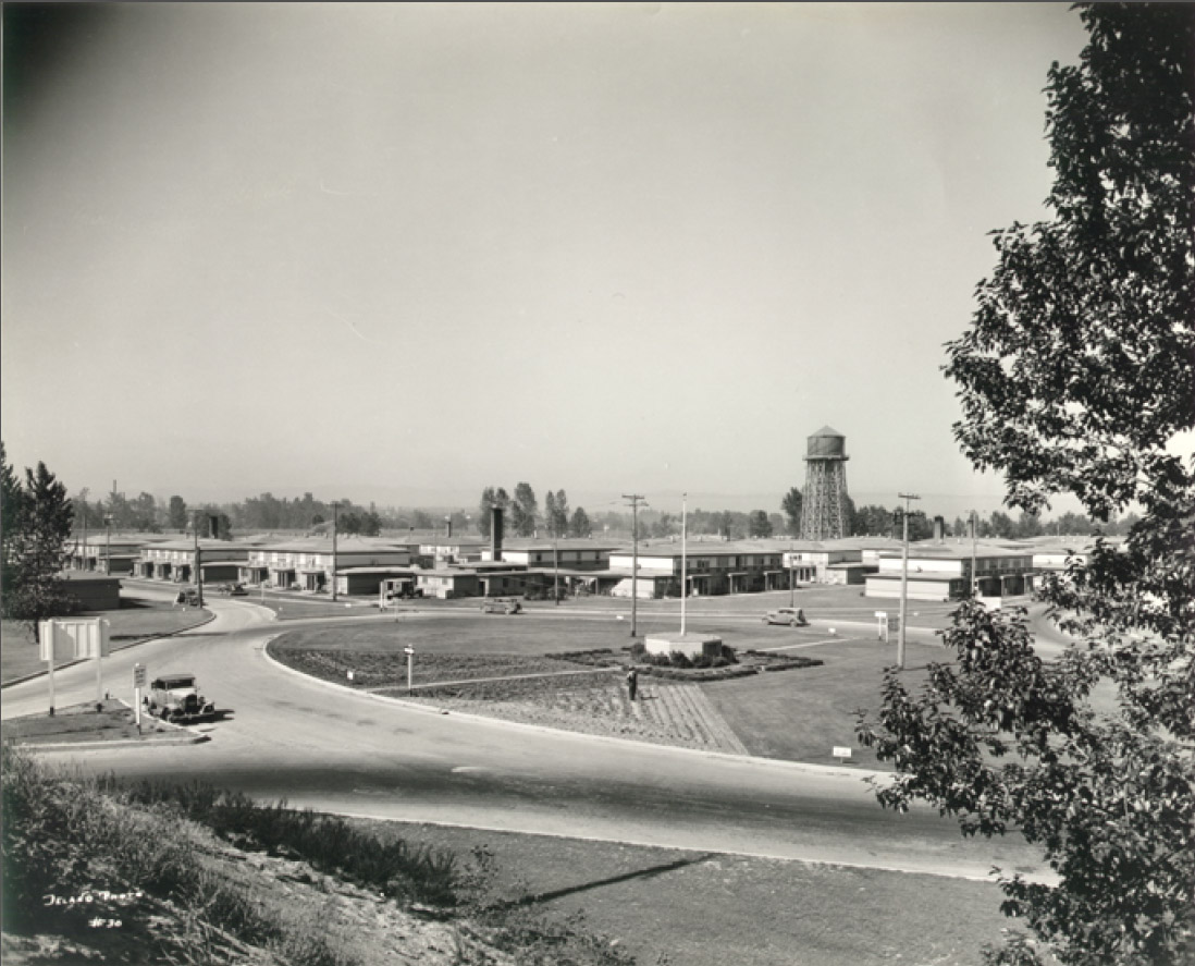 a2001-025-627-vanport-entrance-from-n-denver-southwest-1944.jpg