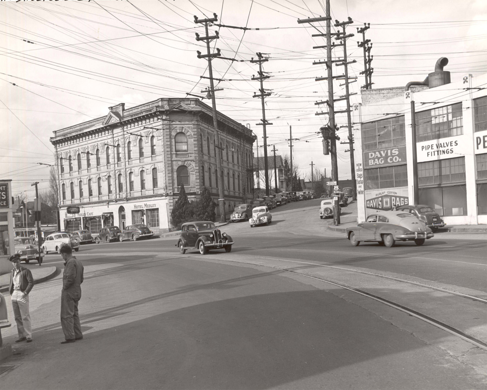 a2005-001-318-n-interstate-ave-and-albina-ave-1945.jpg