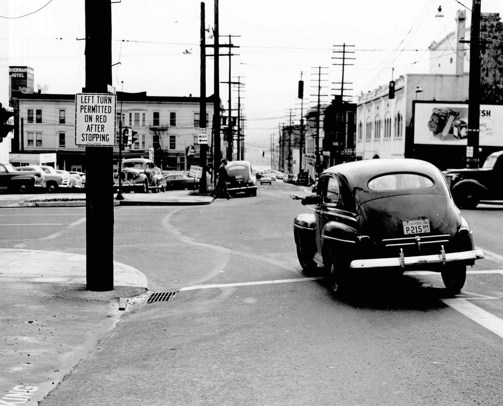 a2005-001-742-sw-columbia-from-4th-east-1950.jpg