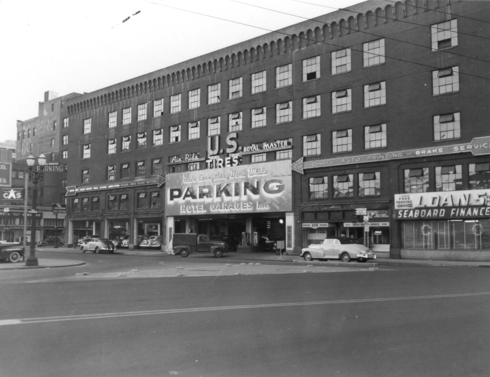 a2005-001-804-sw-pine-from-broadway-1949.jpg