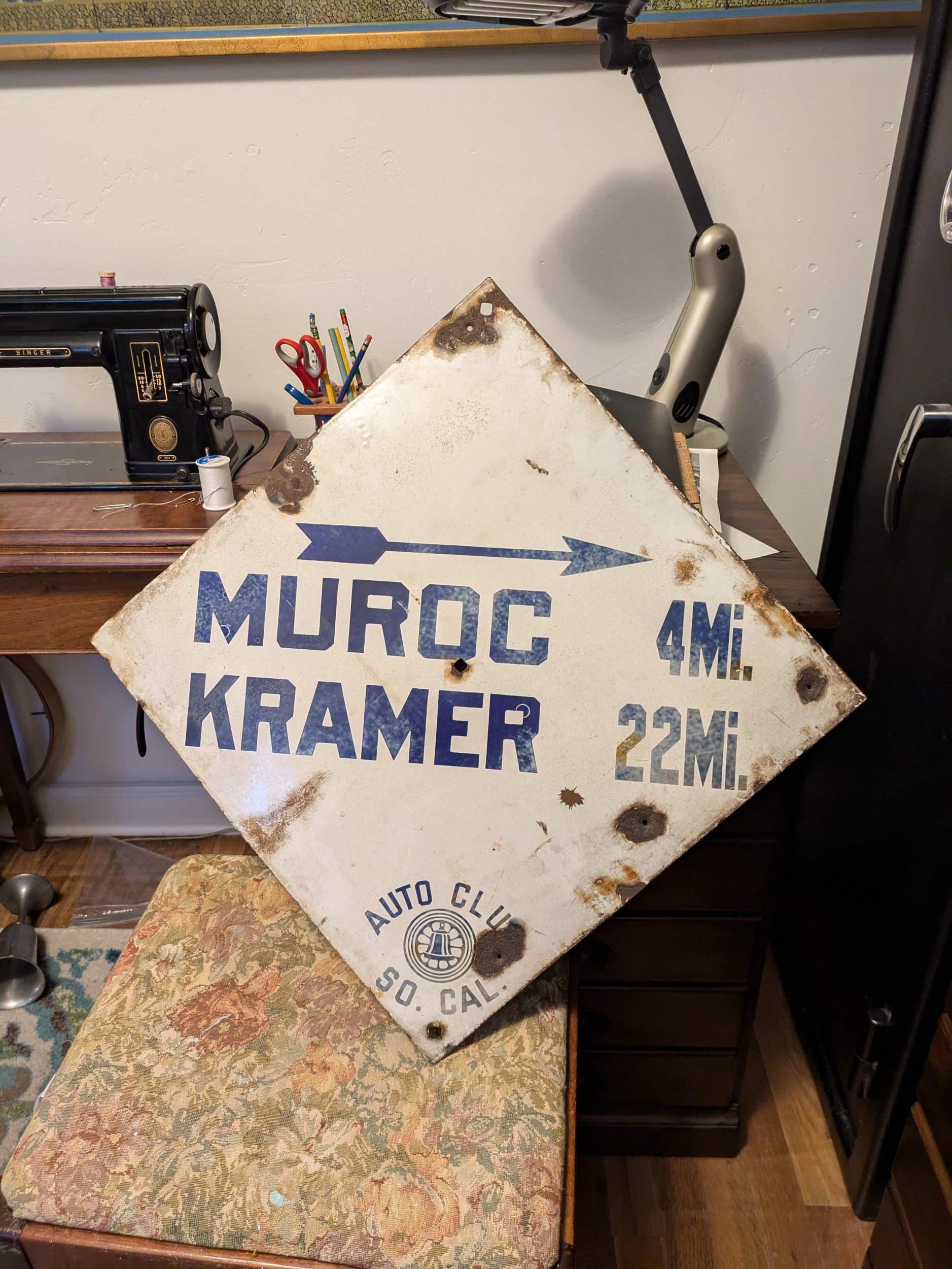 aaamuroc sign.jpg