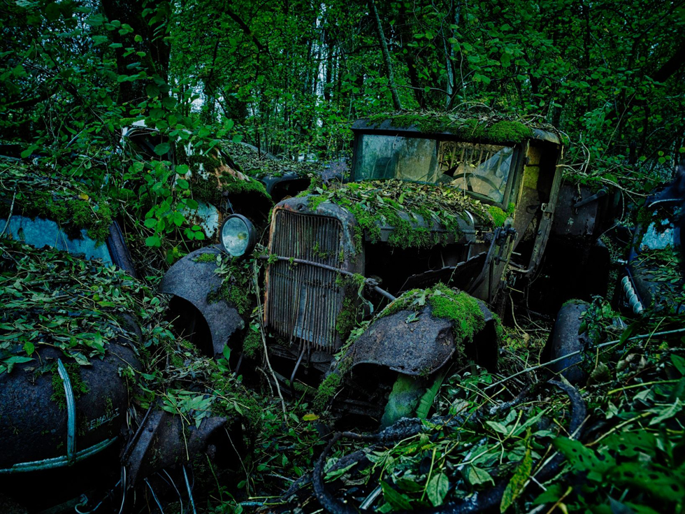 AbandonedCars4.jpg