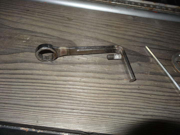 Adjustment tool 02.jpg