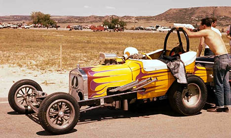 Alan%20Bockla\'s%20roadster%20was%20trick%20for%20its%20day.%20Photo%20by%20Pete%20Garramone.jpg