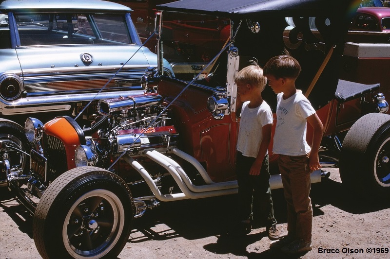 Andy's 3rd Annual Picnic - July '69 -  Kodachrome 14.jpg