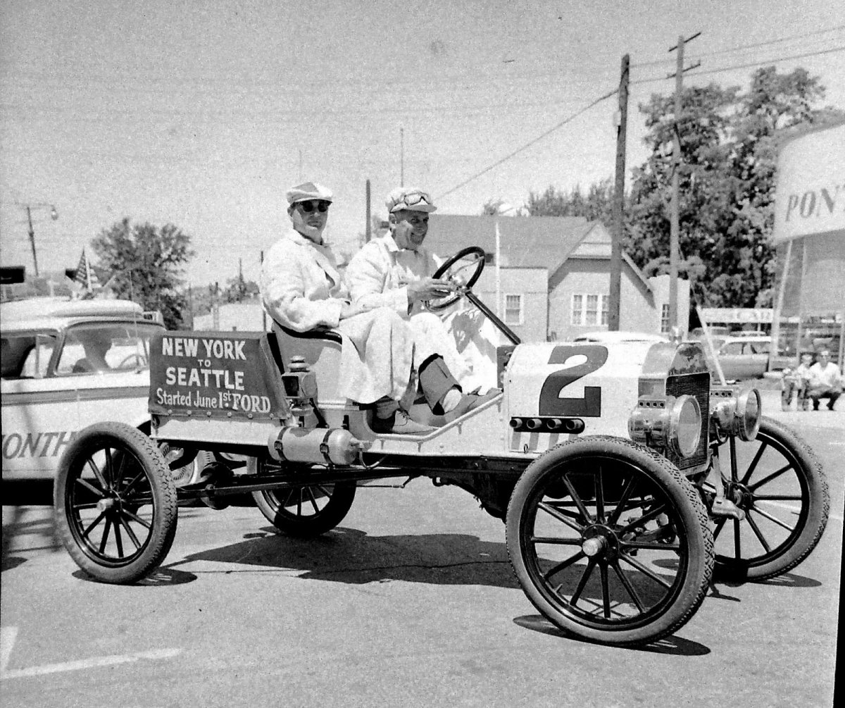 Antique Ford car visits Teague Auto, Jun 21 1959 (2).JPG