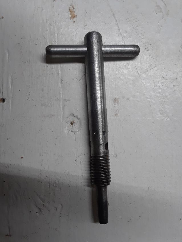 atch's press jack handle 3.jpg