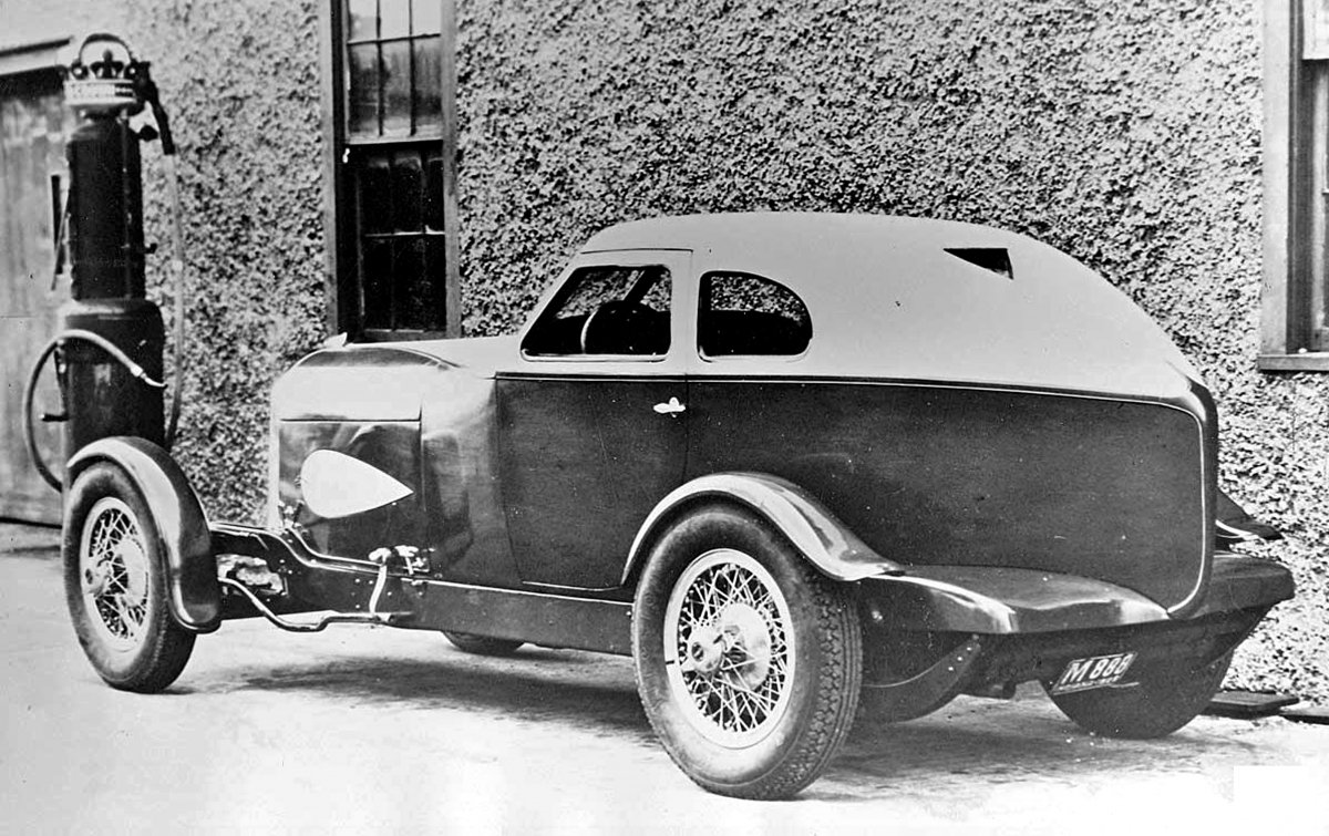 Auburn 1929 Cabin speedster.  backside.jpg