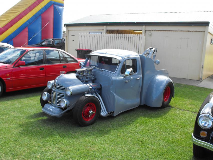 Austin A40 towtruck.jpg