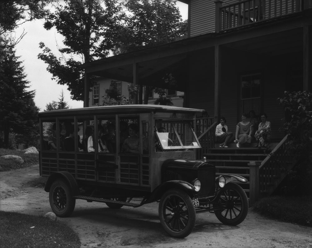 Auto-25 Ford-7.jpg