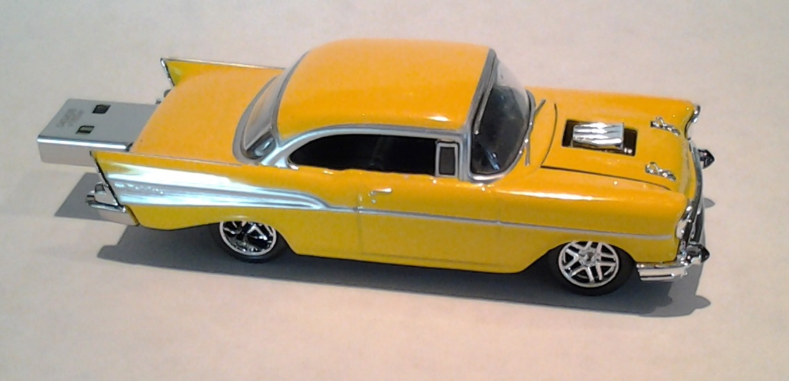 autodrive_1957_chevy_BelAir_yellow_01.jpg