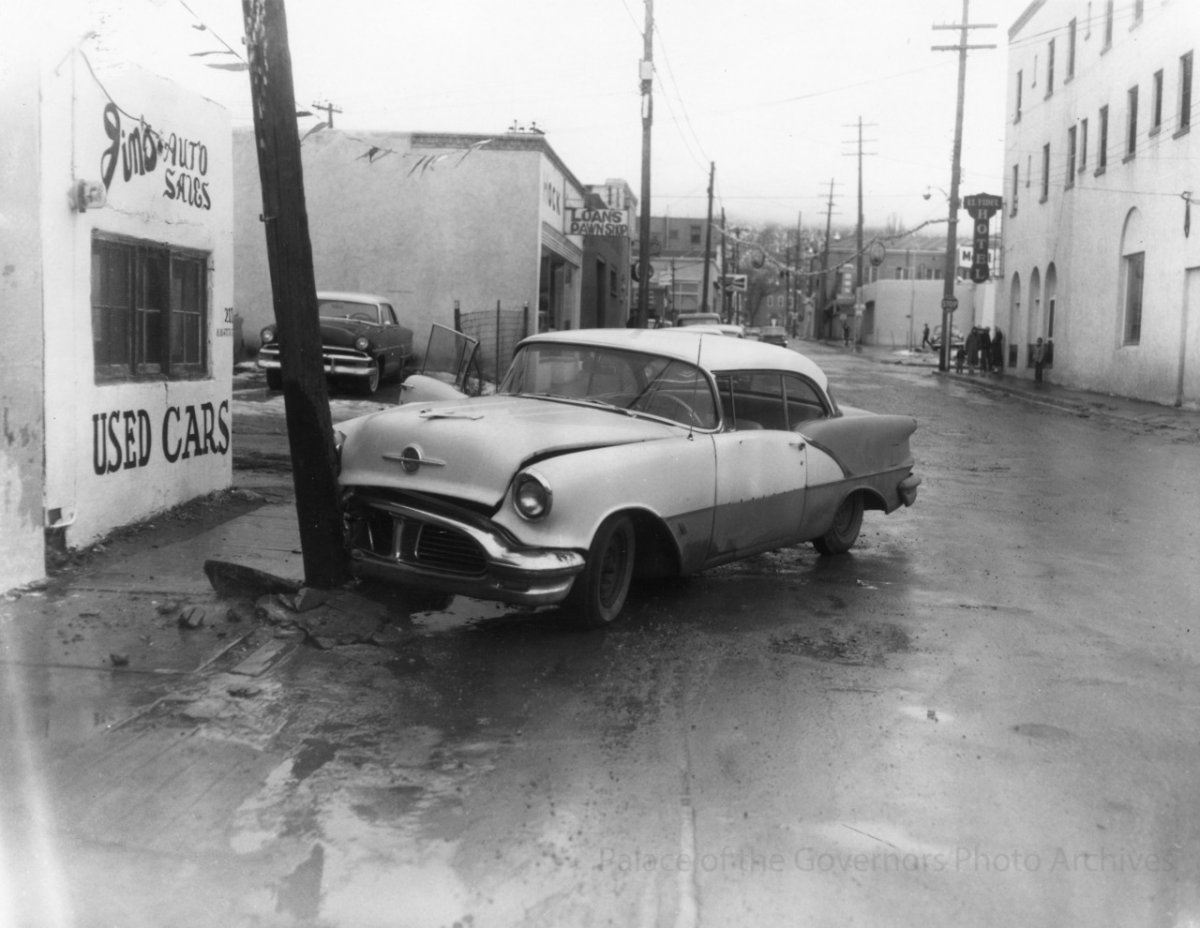 Automobile accident on Water Street, Santa Fe, New Mexico.jpg