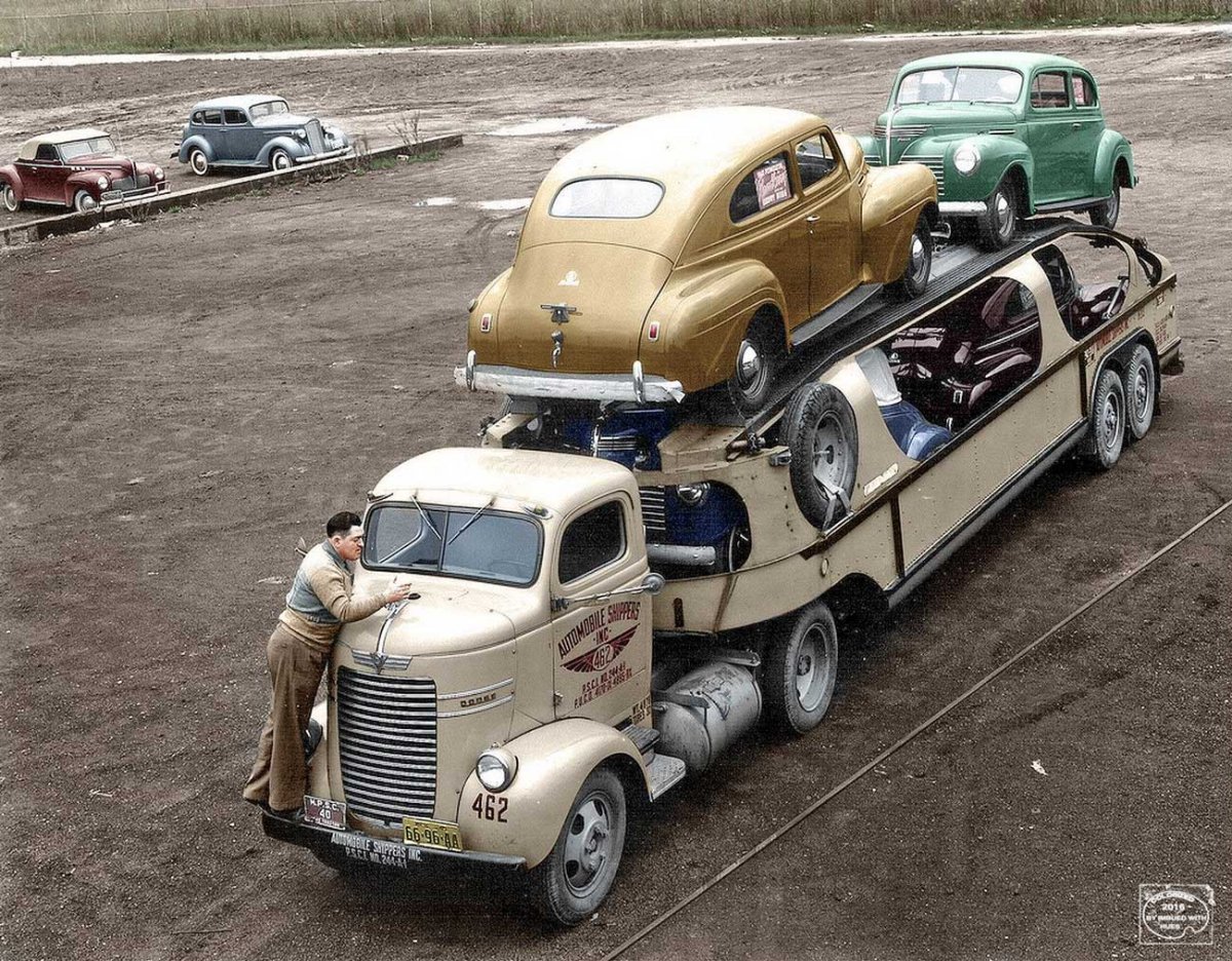 Automobile-Shippers-Inc.-Dodge-Car-Hauler-1940-Plymouths.jpg