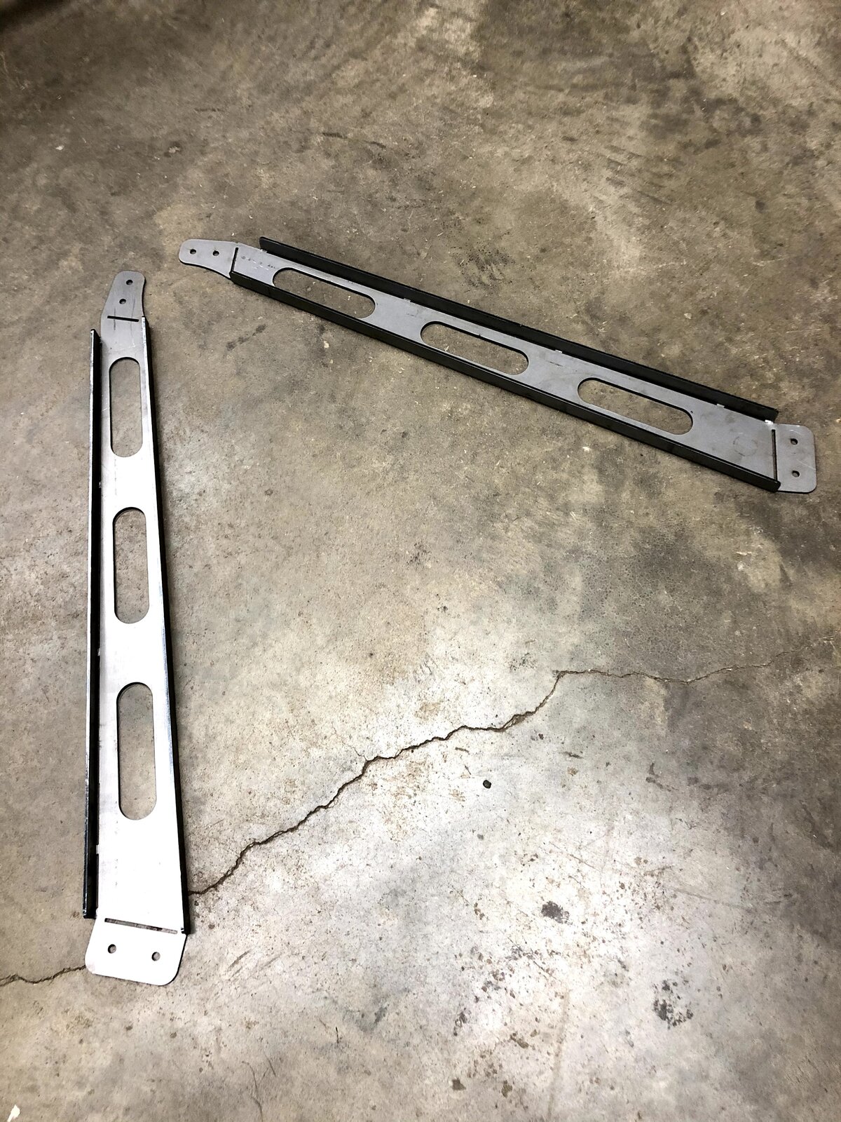 AV8 Associates - F1 Braces2.jpg