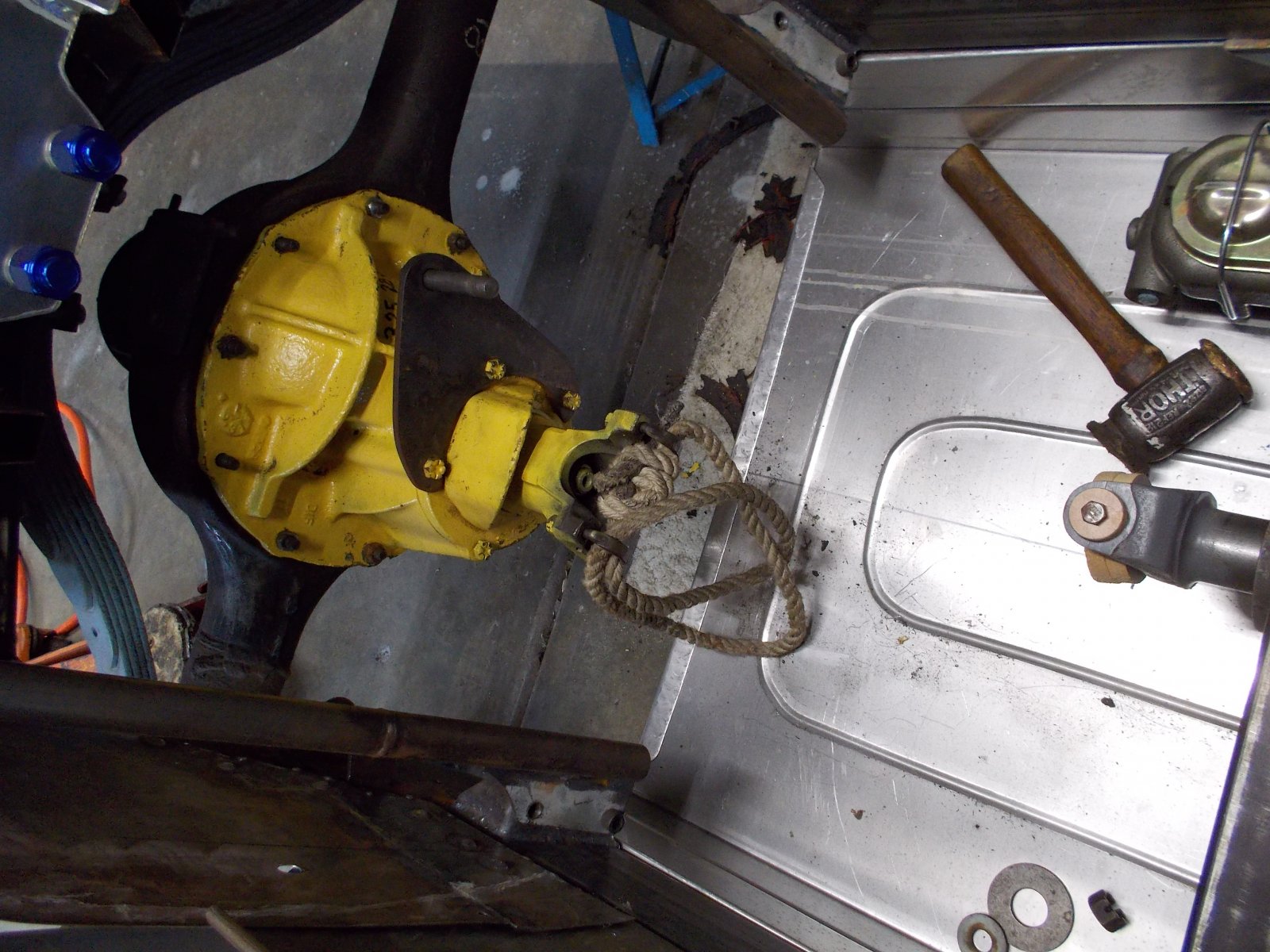 axle rr 09.JPG