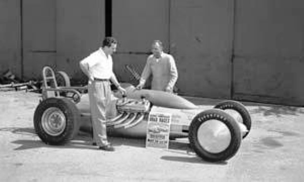 Bakersfield mayor Manuel J. Carnakis & Ernie Hashim.jpg