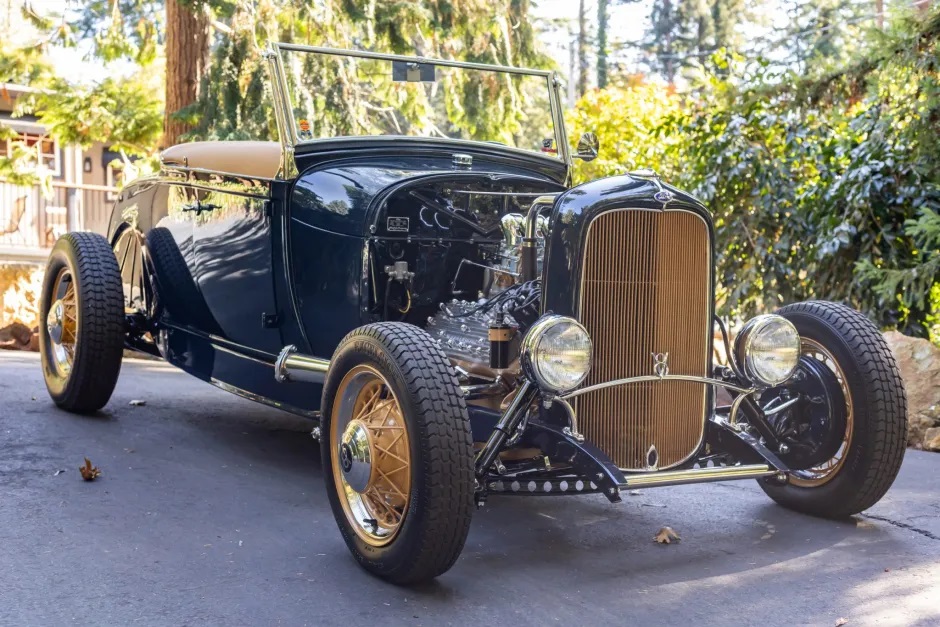 BAT - 1929 Ford Hiboy Roadster.jpg