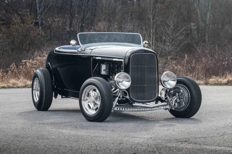 BAT - 1932 Ford Hiboy Roadster.jpg