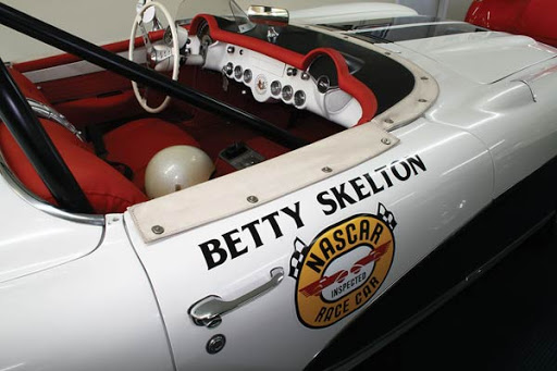 Betty Skelton 2.jpg