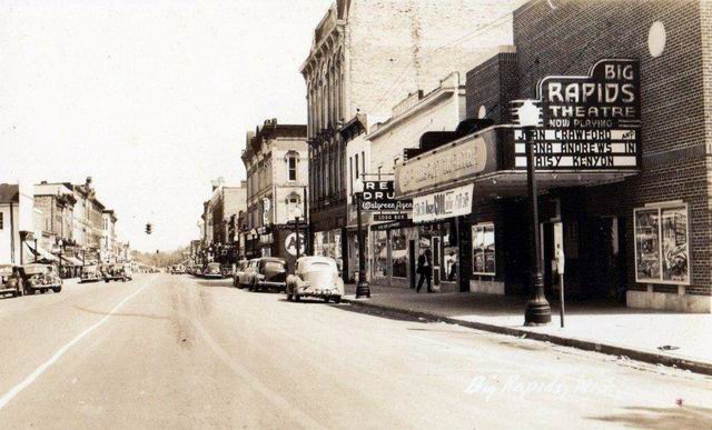 Big Rapids Cinema - Big Rapids MI 1947.jpg