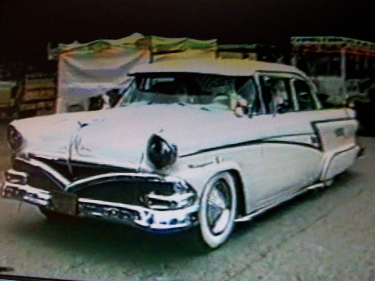 Bill Metson 56 Ford a 90LSS.JPG