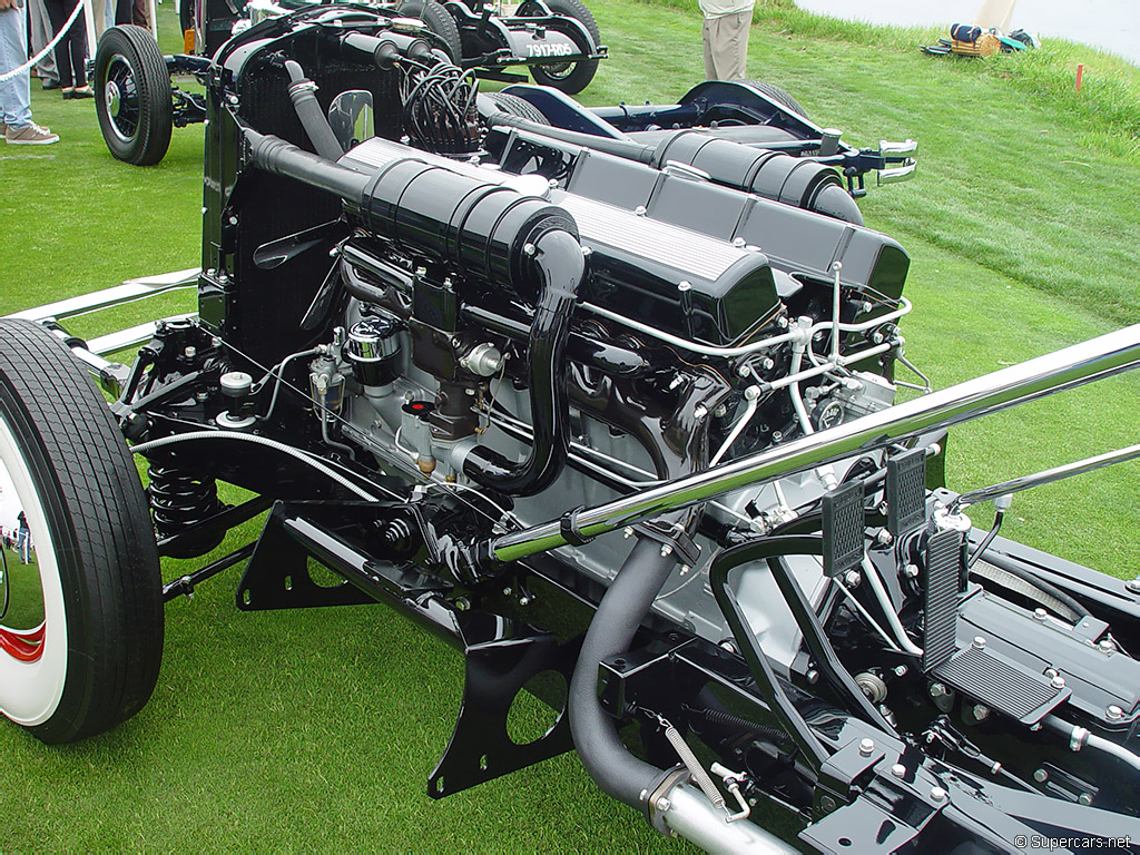 Black engine 014 Cadillac V16.JPG