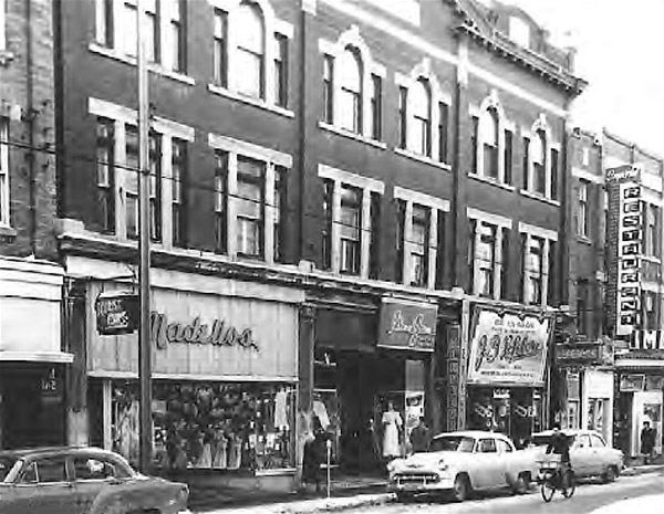 bloc-dusseault_01_trois-rivieres-vers1954.jpg