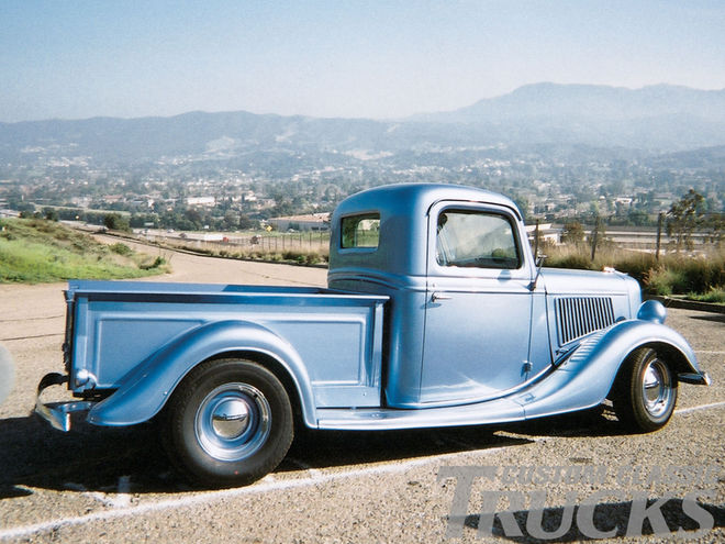 blue 1935-ford-pickup-truck.jpg