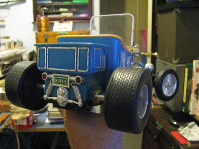 BlueTbucket 001.jpg