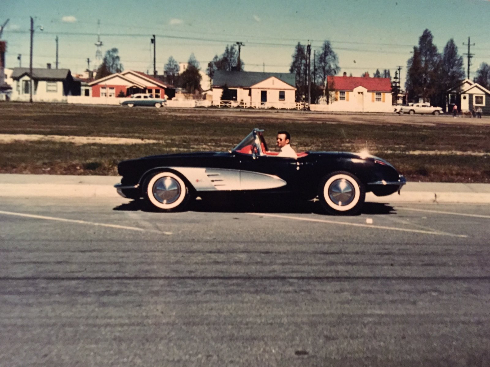 Bob Donalds 59 Corvette (Bave Barnett photo).jpg