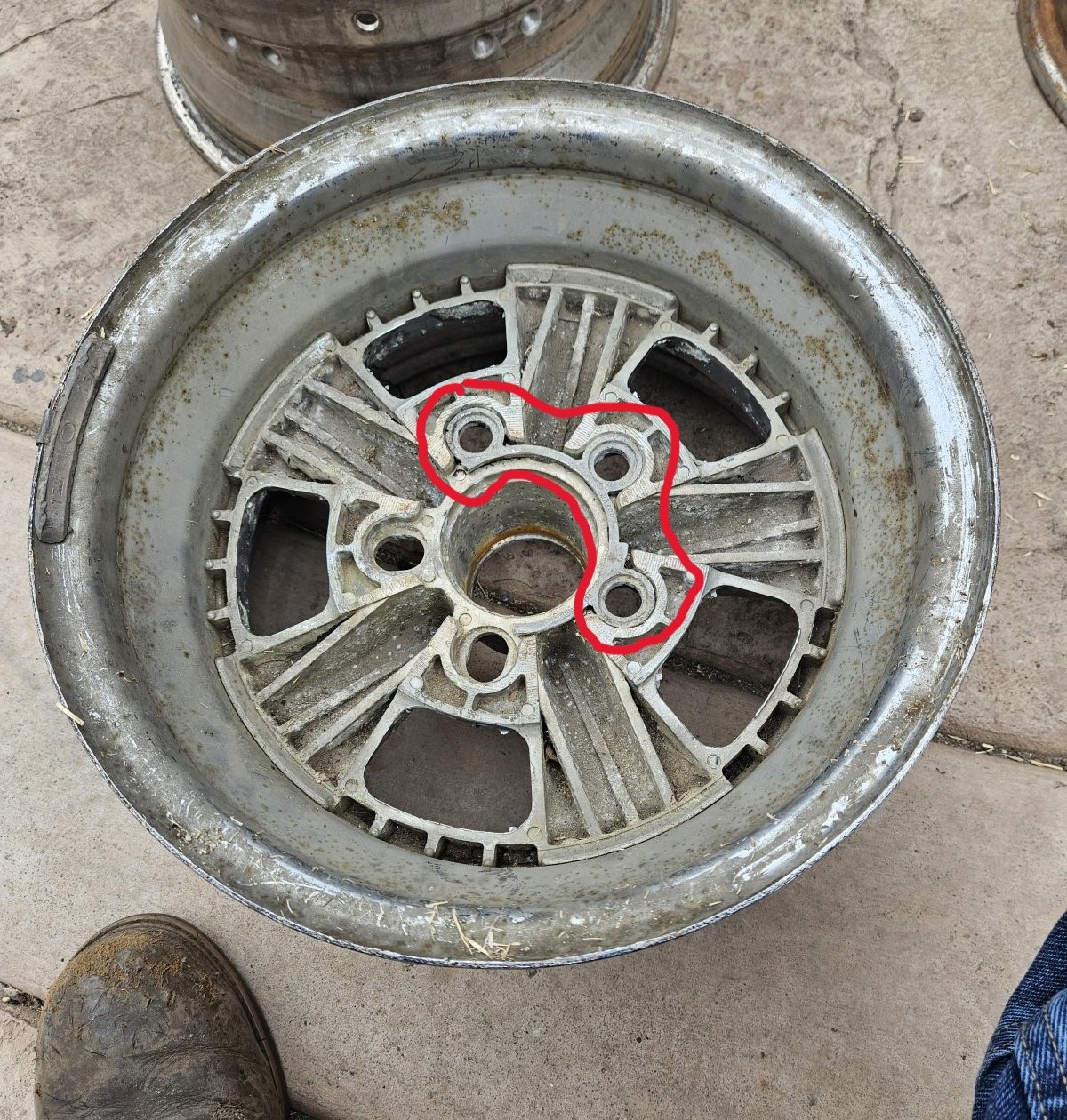 boltpattern insert.jpg