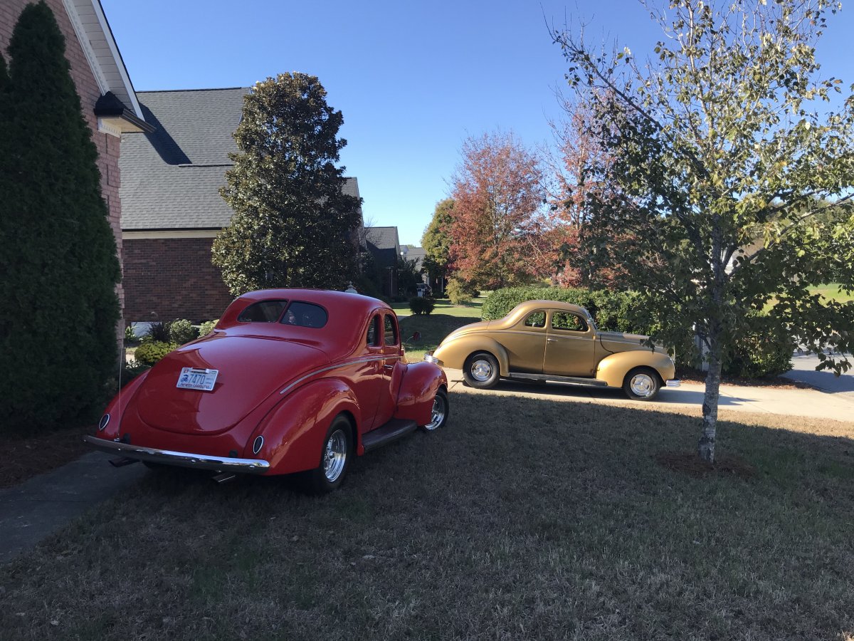 both 1939 Fords.jpg